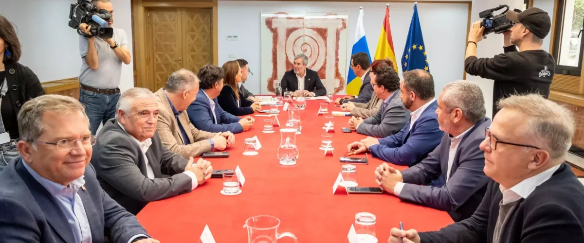 Reunioìn entre la Mancomunidad del Norte y el Gobierno de Canarias