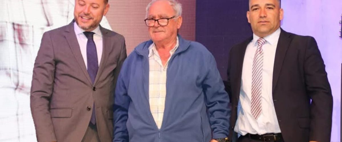 Teodoro Sosa, Anastasio Díaz y Ancor Bolaños, en la Gala del Deporte de Gáldar de 2019