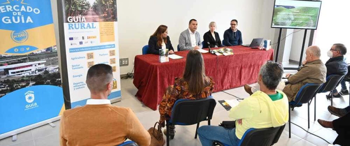 Un momento de la presentacion del proyecto Guia Rural 1