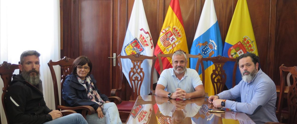 Un momento de la reunión mantenida hoy en las Casas Consistoriales