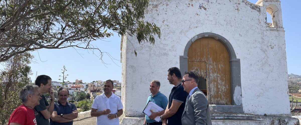 Un momento de la visita realizada a la Ermita de San Juan