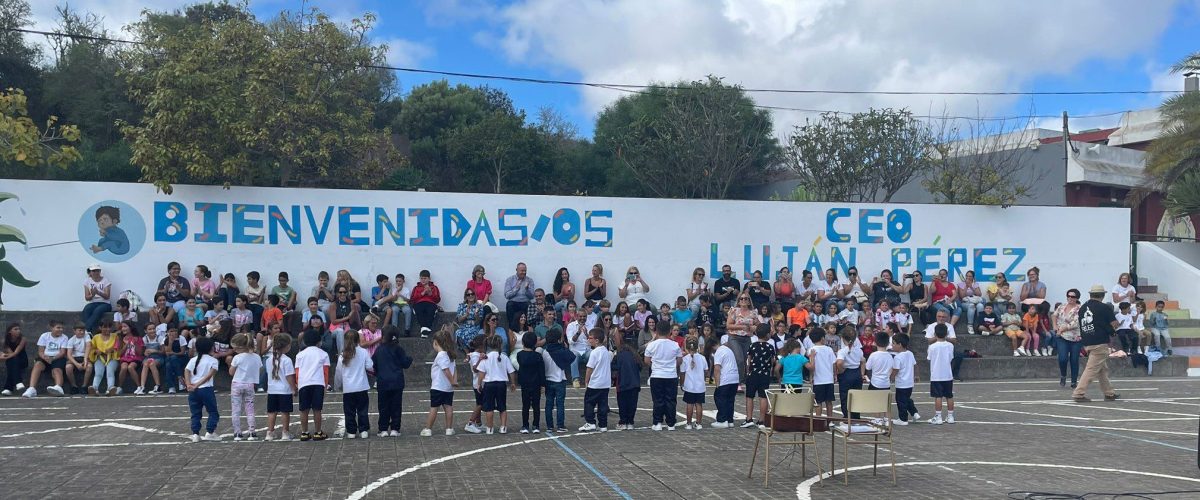 Un momento del acto de Inauguracion del Curso Escolar en el CEO Lujan Perez 5