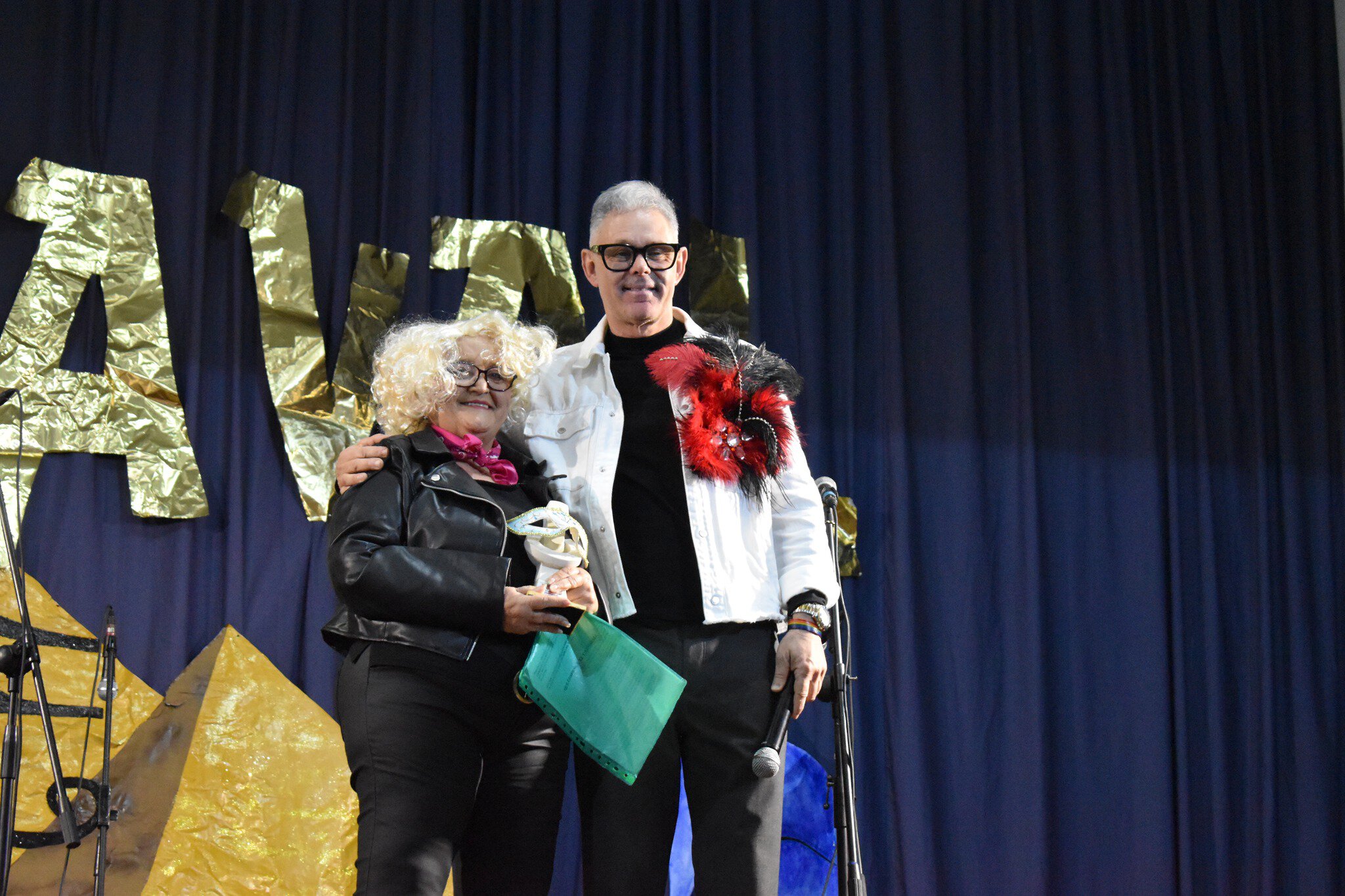 Carmenza García Gil pregona el carnaval de Barrial con el corazón y el orgullo de ser barrialensa.