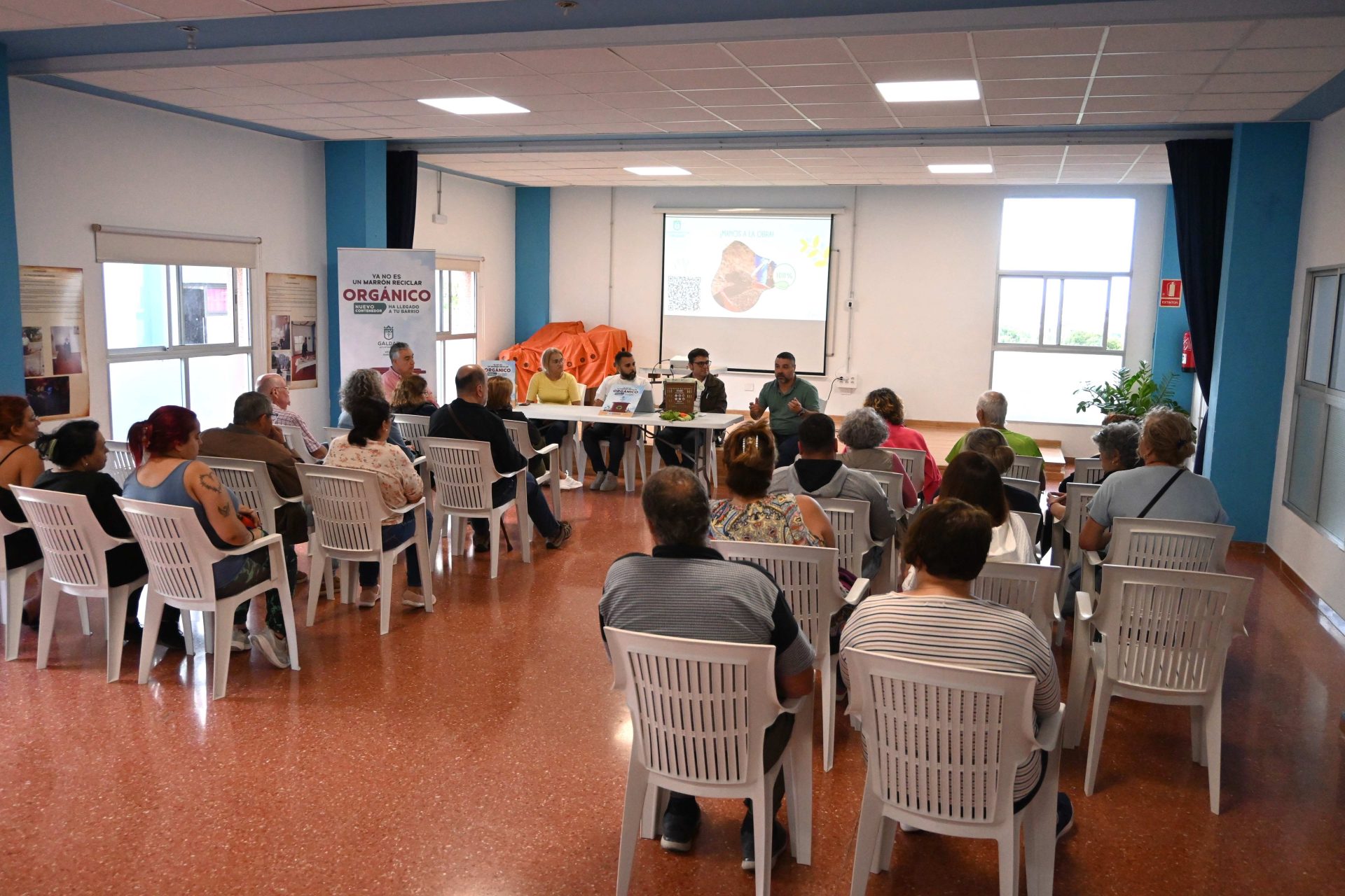 Los vecinos de La Enconada ya se pueden registrar para hacer uso del nuevo contenedor marrón