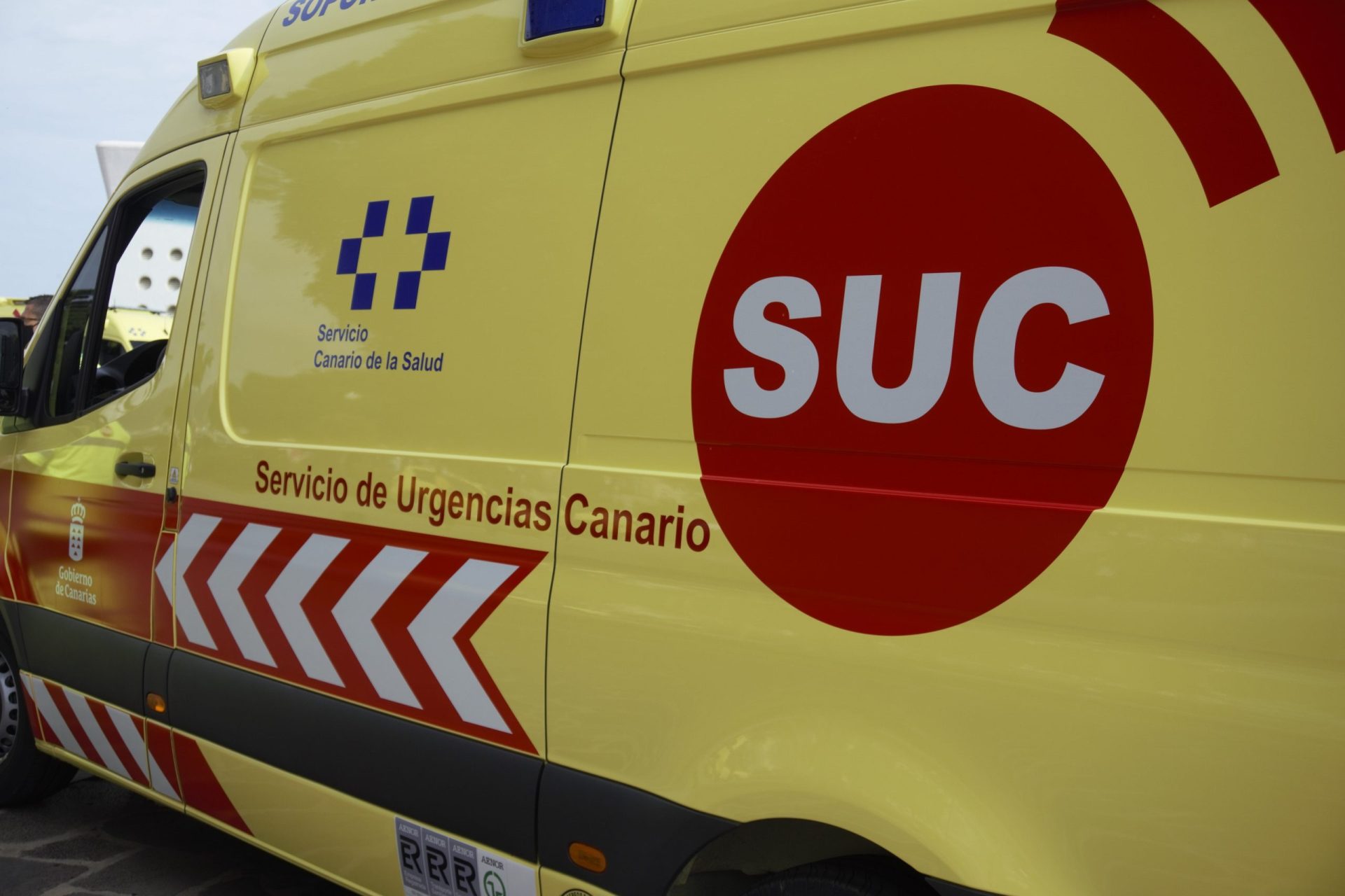 Ambulancia_del_Servicio_de_Urgencias_Canario_2_reducida-scaled - NorteGranCanaria -