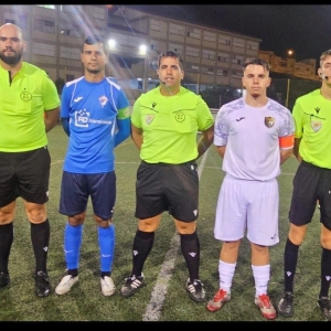 Capitanes y trió arbitral 24-10-25