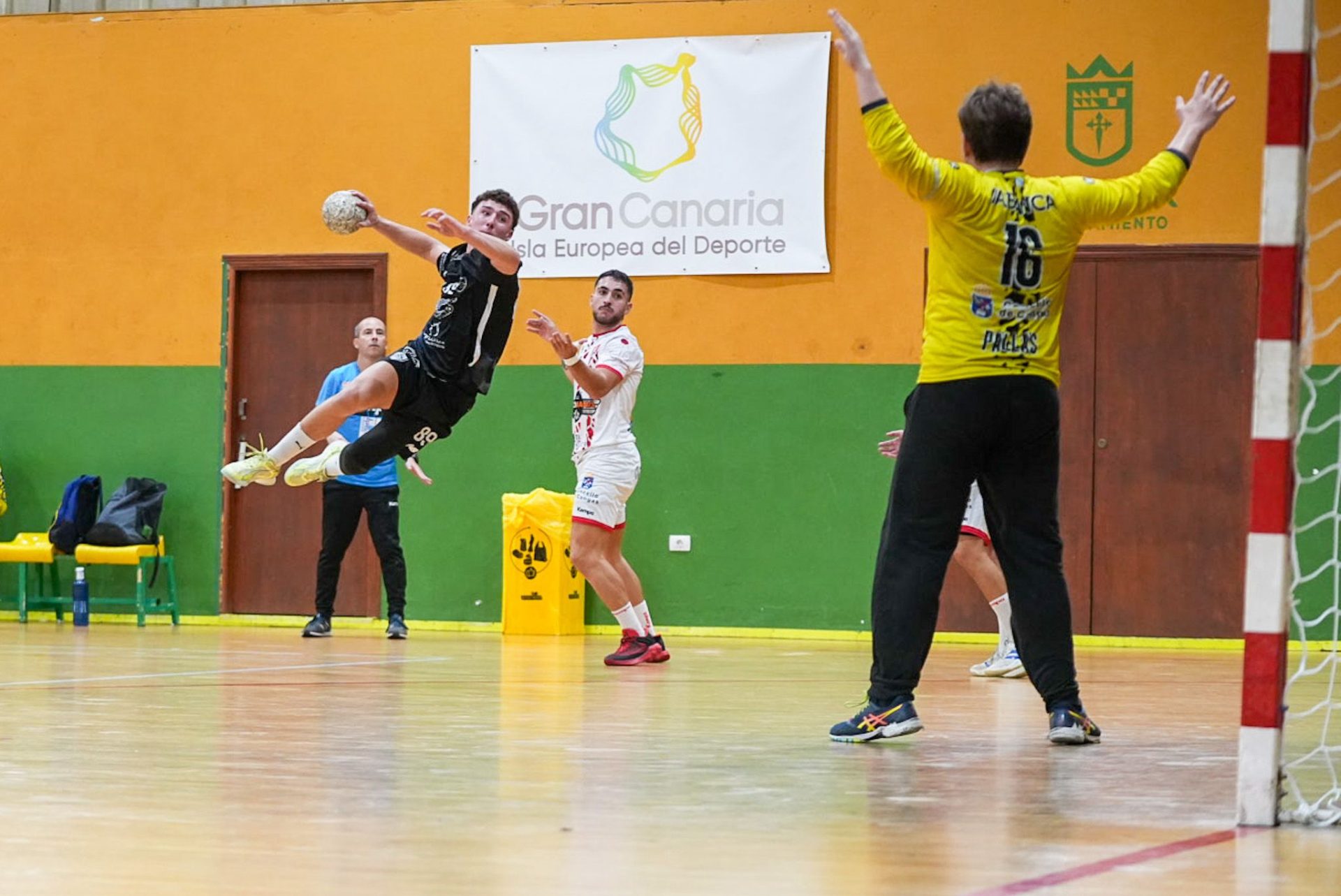 El Balonmano Gáldar Gran Canaria conquista una victoria épica sobre la bocina ante el Automanía Luceros - NorteGranCanaria -
