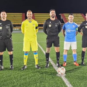 Capitanes y trió arbitral 14-11-25