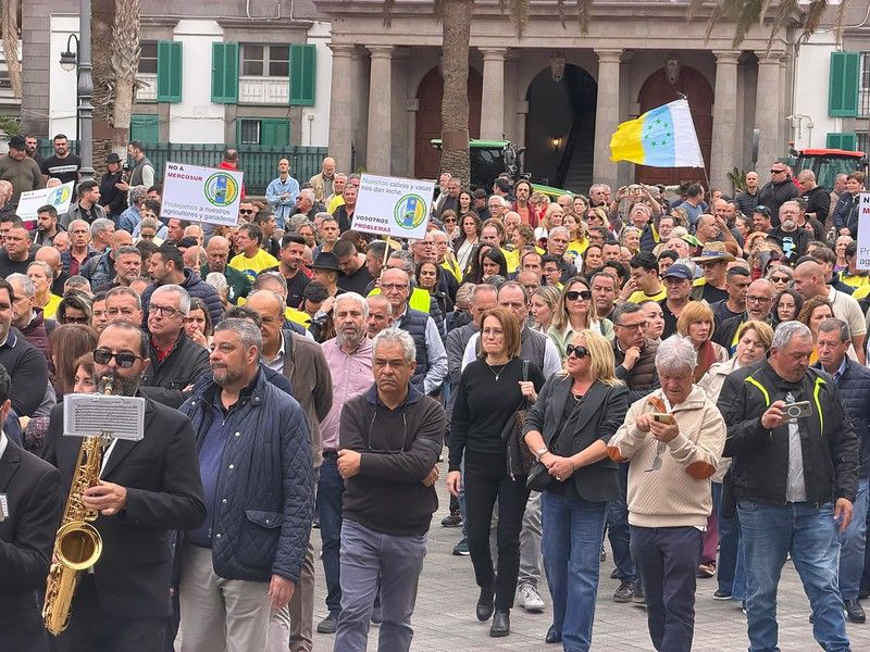 Primero Canarias acude a la manifestación del sector primario contra el acuerdo UE-Mercosur