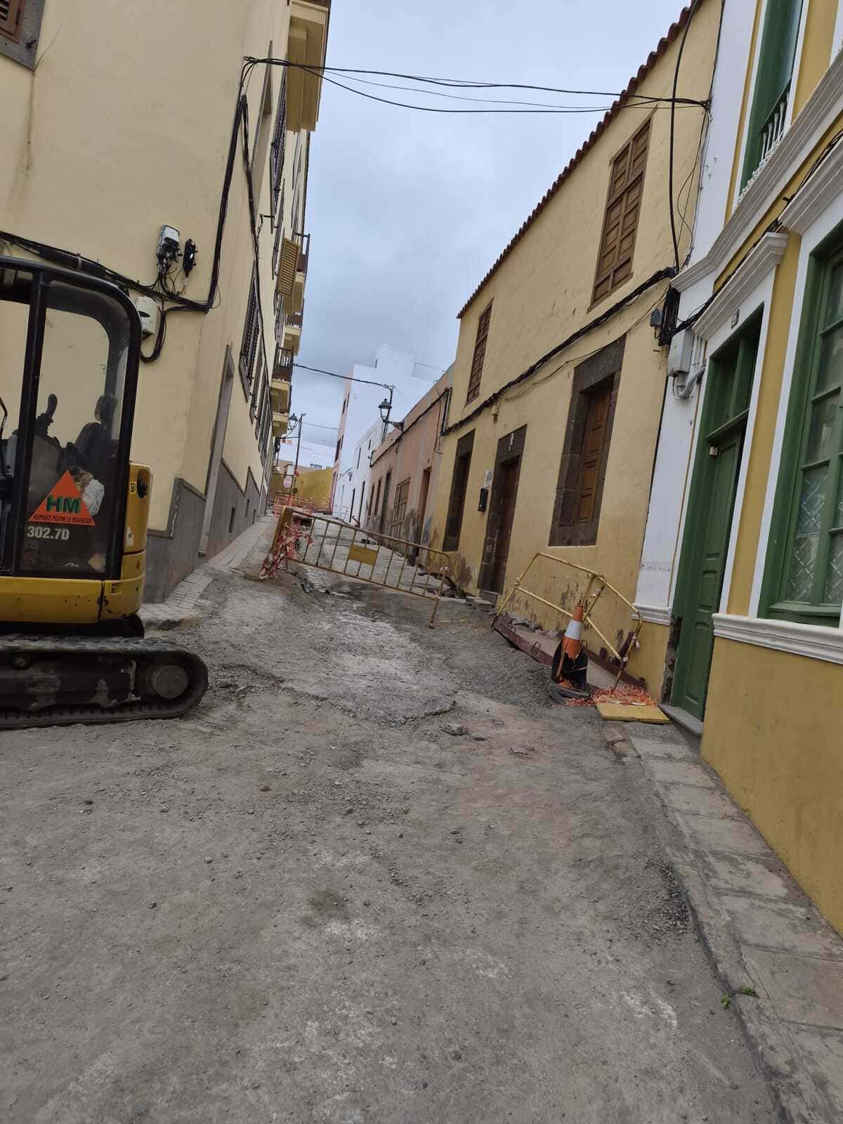 El PSOE  de Gáldar denuncia que la prolongación de las obras de Faycán Guanache está dificultando la vida diaria de los vecinos