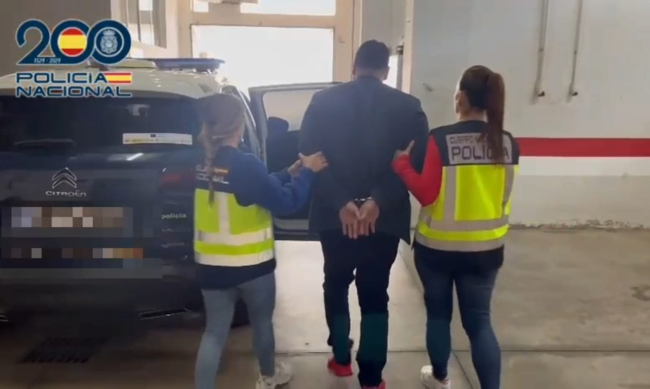 La Policía Nacional detiene a un médico por agredir sexualmente a pacientes durante sus consultas