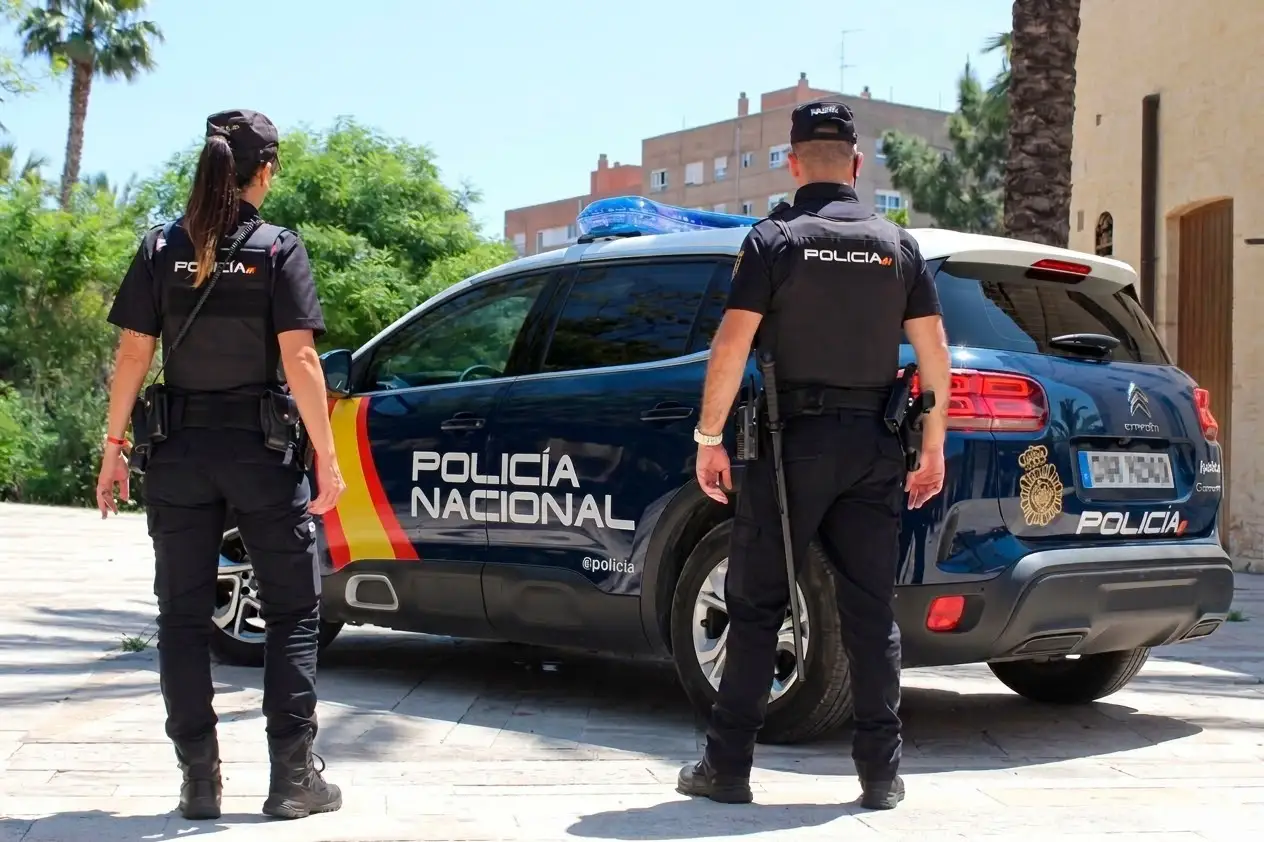 La Policía Nacional detiene a un fugitivo reclamado por Noruega por agresión sexual y conspiración para cometer asesinato