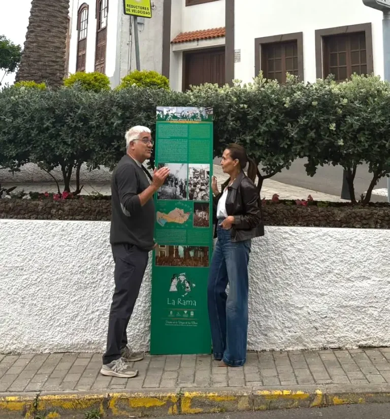 Carteleria La Rama Valentín Barroso María Del Carmen Rosario2