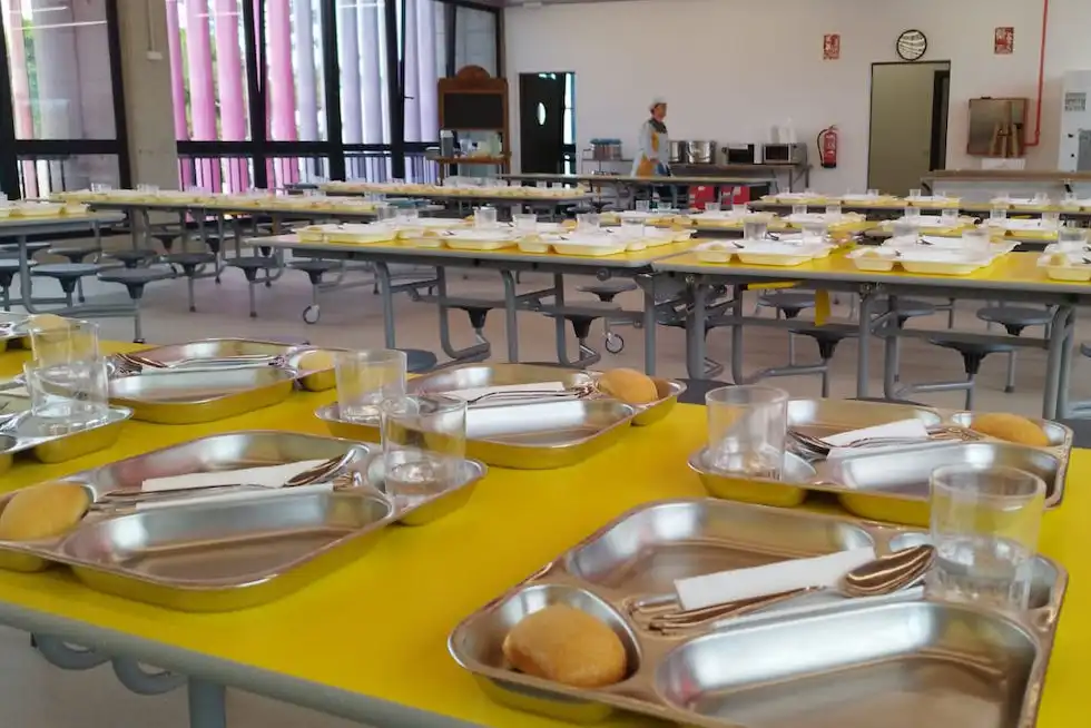 CSIF denuncia el colapso en los servicios centrales y advierte de una estrategia para privatizar los comedores escolares en Canarias