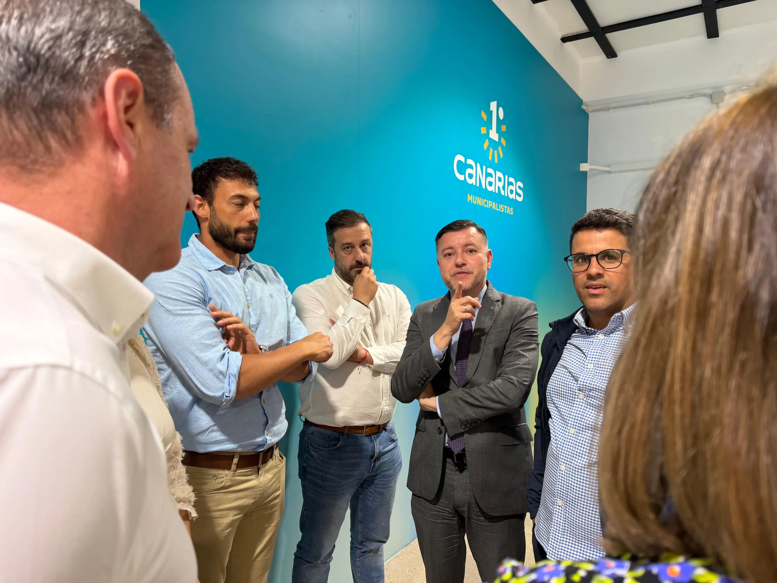 El exjugador internacional de balonmano Dani Sarmiento se incorpora a Municipalistas Primero Canarias