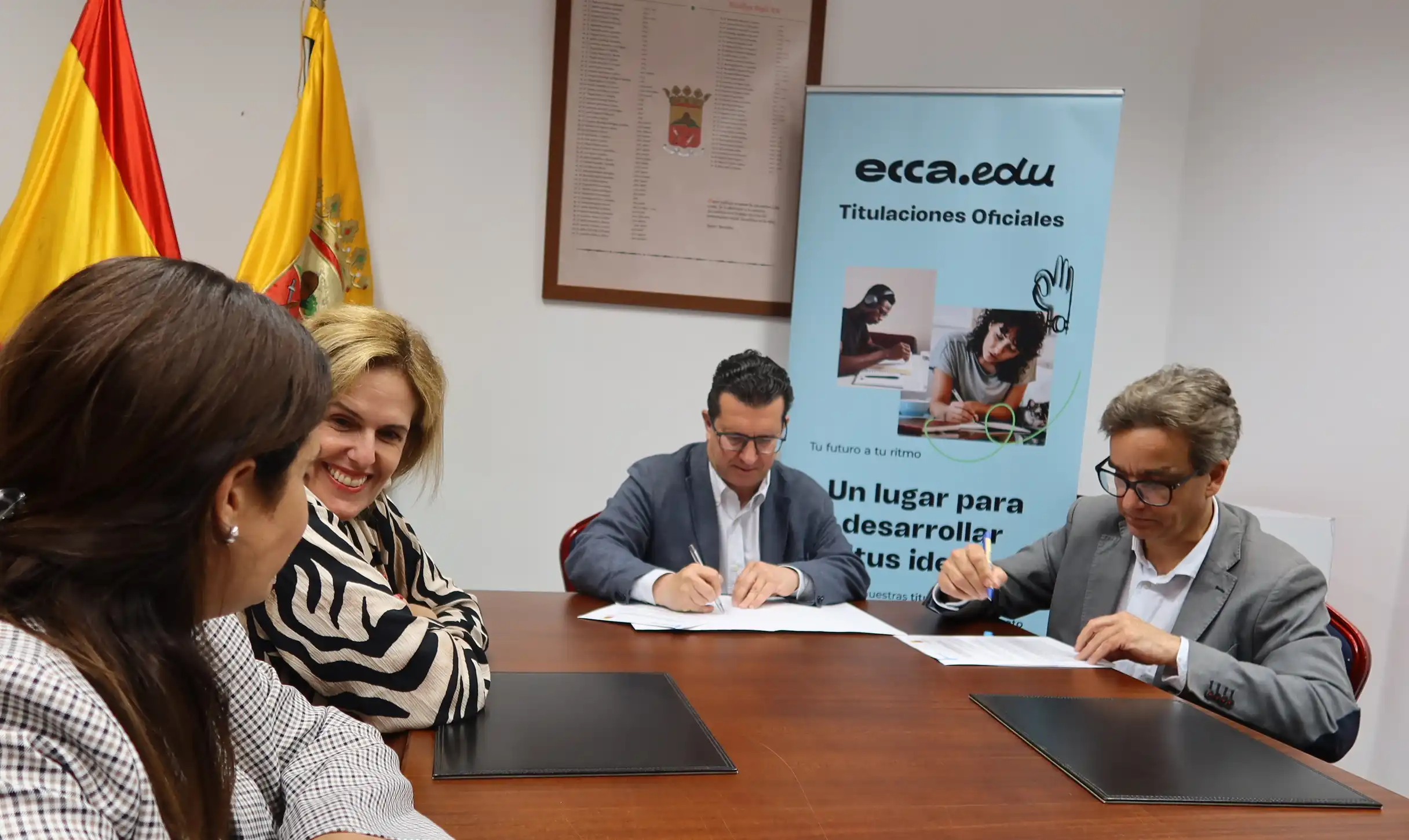 Arucas firma el primer convenio de colaboración con ecca.edu para impulsar la formación juvenil en el municipio