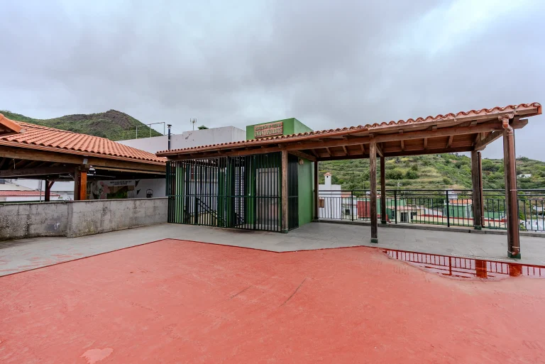 Ascensor De La Asociación Vecinal Unión Lanzarote