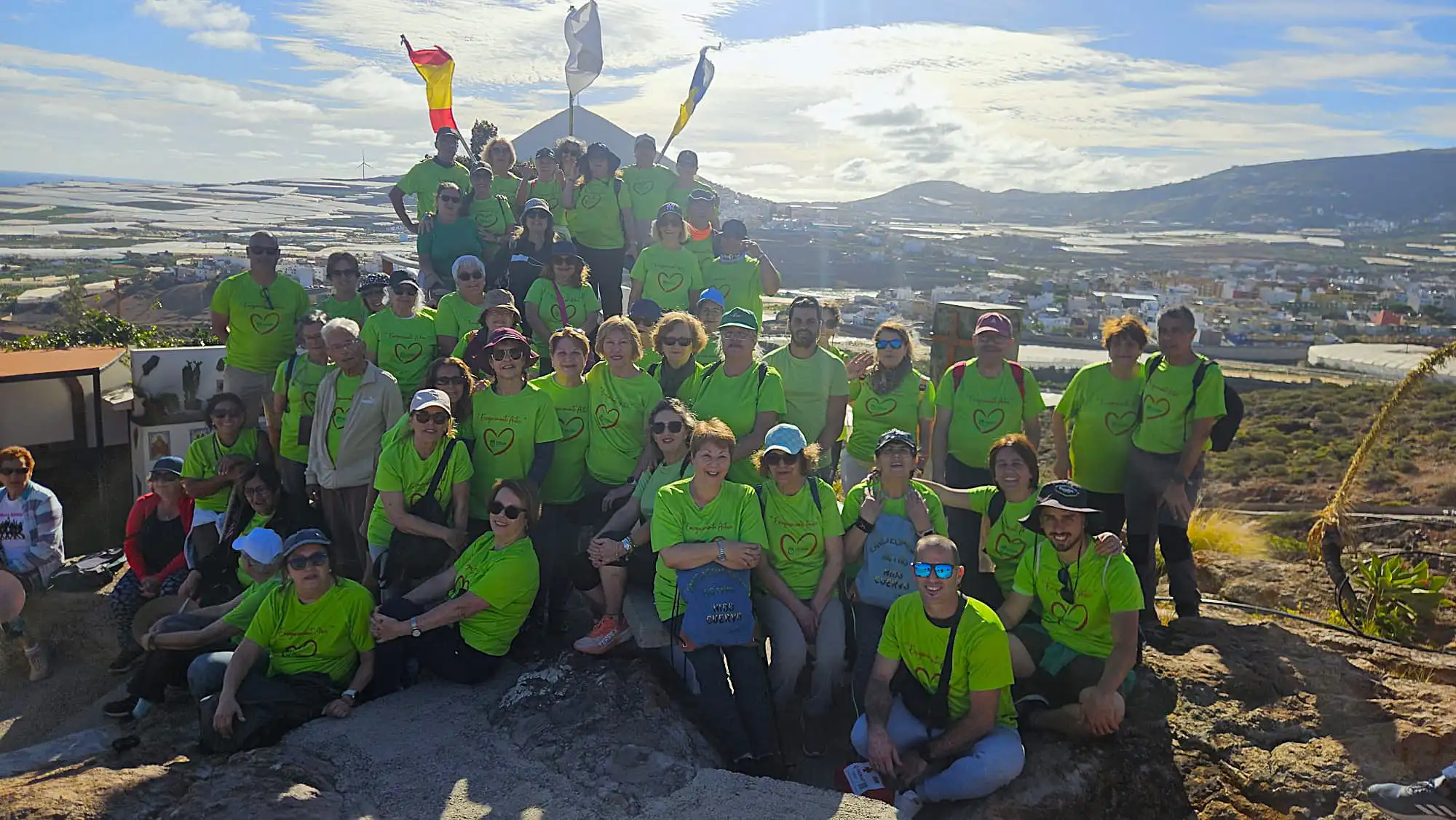 Foto De Familia De Envejecimiento Activo En La Cruz De Grimón