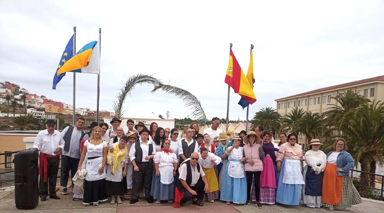 Emoción, tradiciones y convivencia en el Centro Ocupacional Comarcal Santa María de Guía en la celebración del Día de Canarias