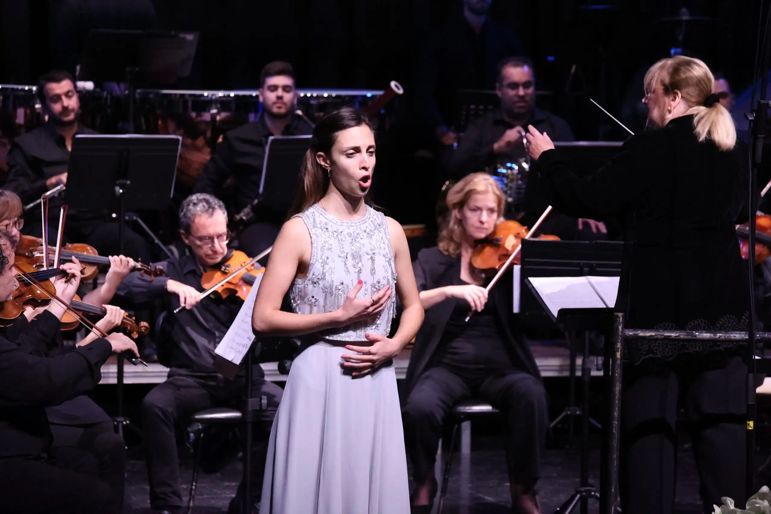 La Soprano Andrea Carpintero