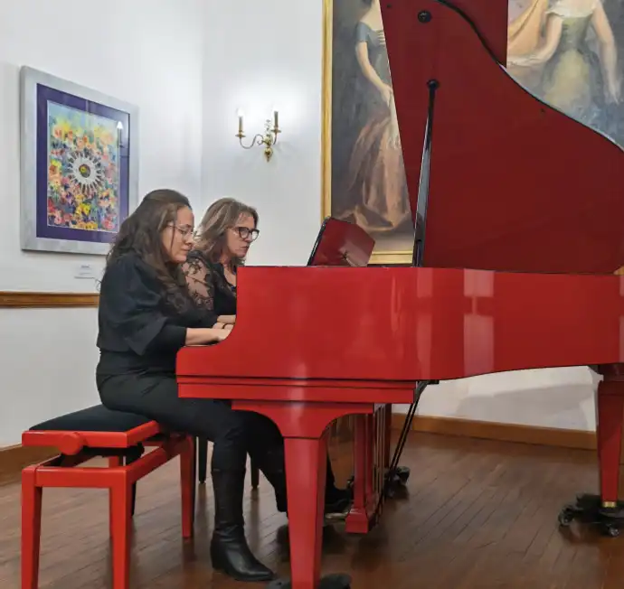 Las Pianistas Yolanda Falcón Araña Y Ariadna Martín Alfaro