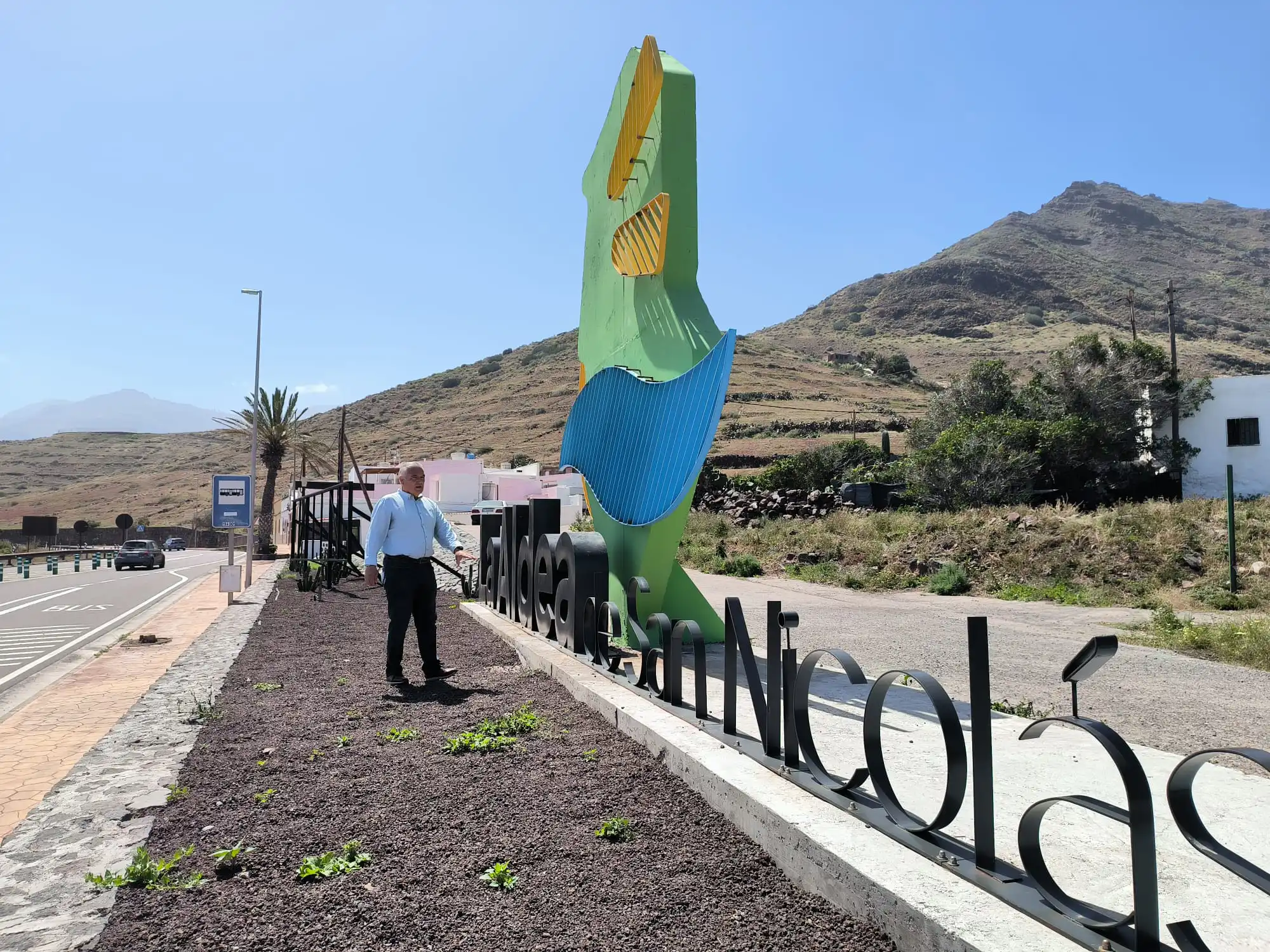 La Aldea de San Nicolás actúa para mejorar la seguridad y durabilidad del logo de turismo de La Marciega