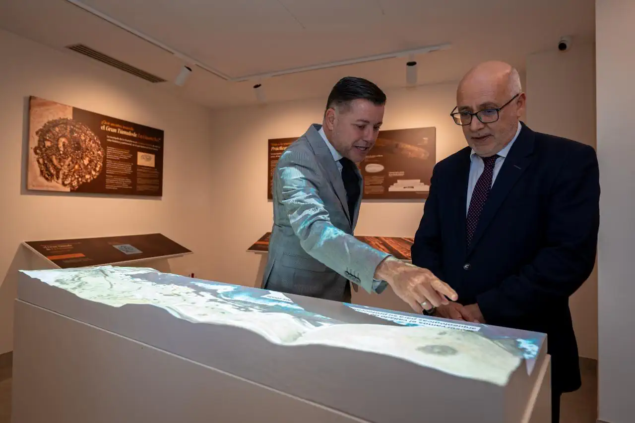 Teodoro Sosa Y Antonio Morales En El Centro De Interpretación La Guancha