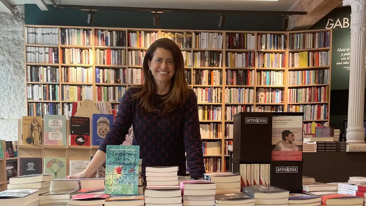 La Escritora Andrea Kñallinsky