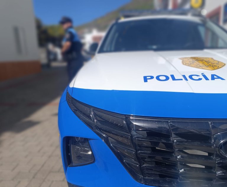 Policia Local De Guía