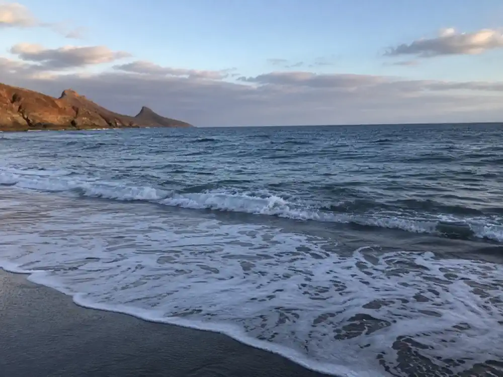 Allí Donde El Mar