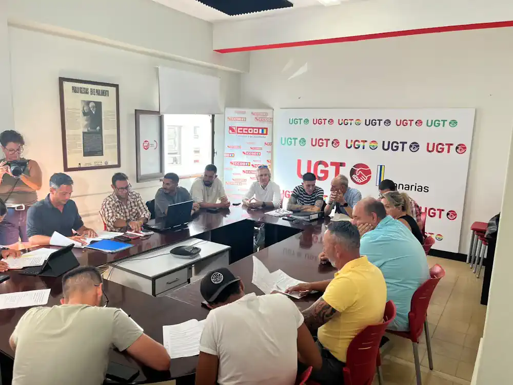 Firmado el primer convenio regional de Canarias de salvamento y socorrismo con subidas salariales y reducción de jornada