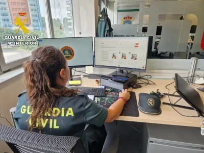 La Guardia Civil esclarece una estafa y un delito de blanqueo de capitales en la compra online de carretillas elevadoras