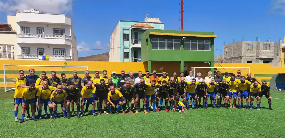 Los Veteranos Del Barrial Se Adjudican El Torneo De Las Fiestas De Nuestra Señora De Los Desamparados