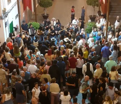 La Aldea de San Nicolás fomenta la tradición musical oral con la Noche de Rondas y Serenatas 2026