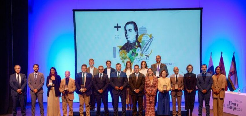 08_distinciones-Viera-Clavijo20-777x437