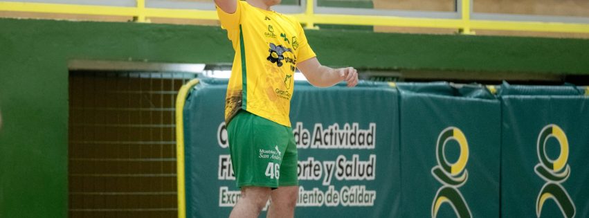 Pabellón Juan Vega Mateos, 15 de marzo de 2025, encuentro entre el Desatascos Jumbo Galdar y Bueu Atletico,  jornada 24 de la Liga Regular 2024-2025 de la Primera División Masculina del Grupo A de la RFEBM, Galdar, Las Palmas de Gran Canaria, España (Foto: GofioMedia-Rayco Tacoronte)