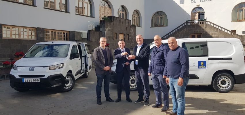 19_entrega-vehiculos-electricos5 (1)