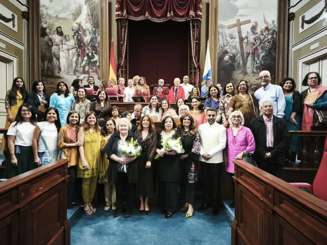 Acto Parlamento Cdad indostánica