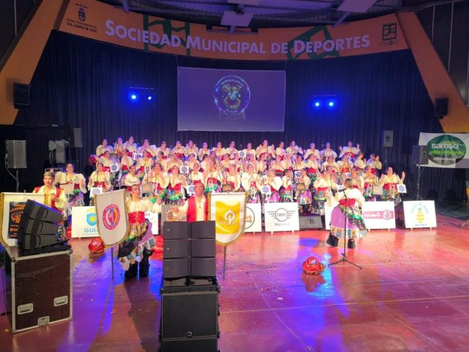 Actuación De Las Quisquillosas Durante La Gala De Presentación Celebrada El Pasado Sábado En El Terrero De Lucha Salustiano Álamo Suárez De Guía