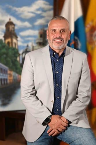 Alcalde De Guia Alfredo Concalves