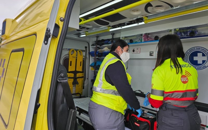 Alumna en prácticas en una ambulancia del SUC 1 (1)