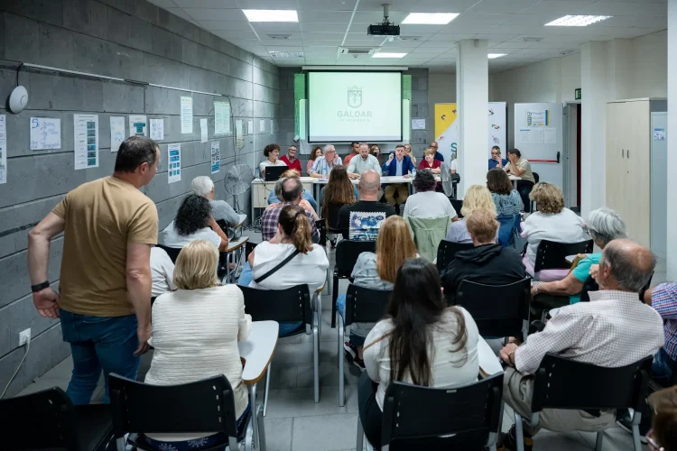 Asamblea En Palma De Rojas Celebrada En El Edificio Asomo