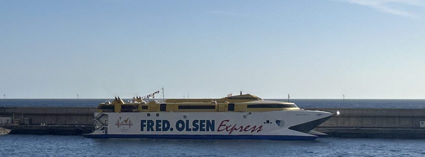 Bentago Express momentos antes de su primer viaje (1) Bentago Express momentos antes de su primer viaje (1)