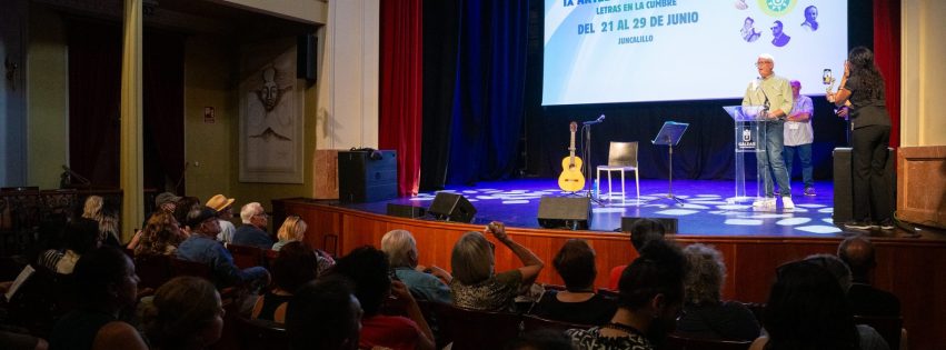 Carlos Ruiz durante la inauguración del Festival Artebirgua 1