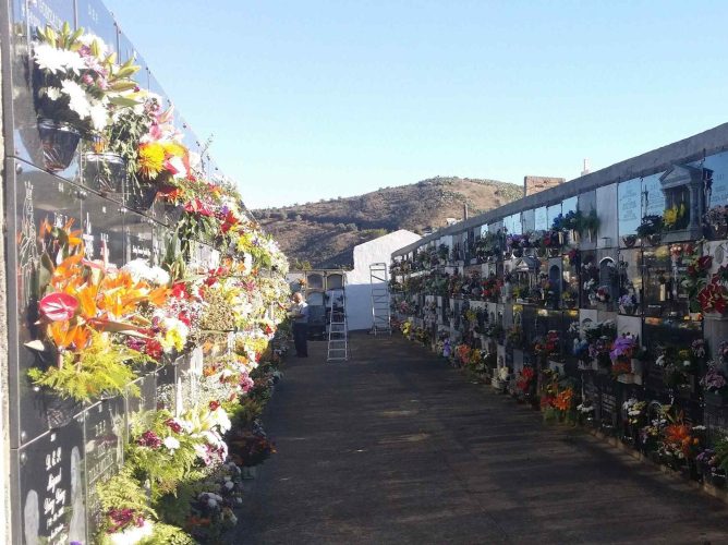 Cementerio De Montaña Alta