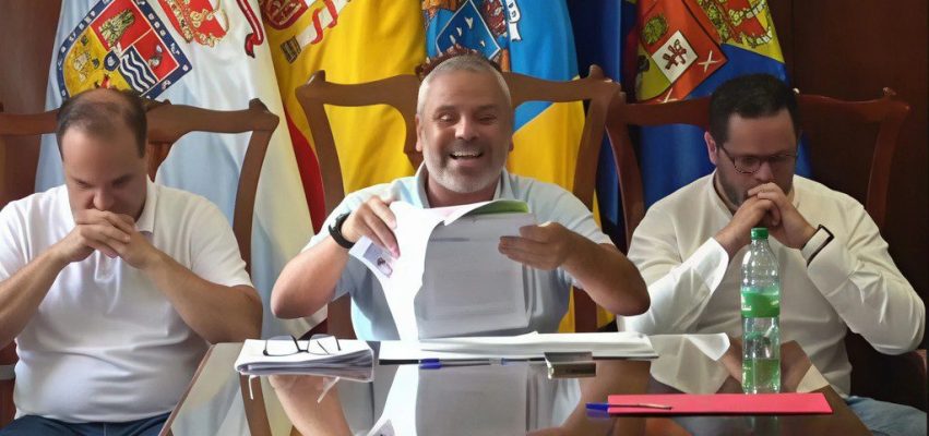 Comisionada Transparencia 1