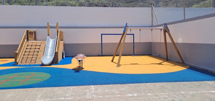 Detalle del parque infantil CEIP Tasarte