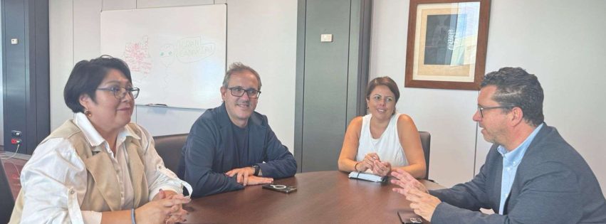 El Ayuntamiento de Arucas mantiene reunión con la consejera de Industria y Comercio del Cabildo de Gran Canaria Minerva Alonso para impulsar la promoción del comercio local