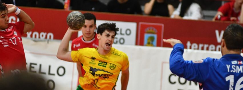 El Balonmano Gáldar Gran Canaria impone su ley en Vigo con una sólida victoria ante el Reconquista