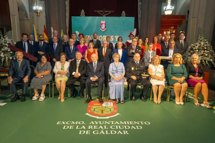 Foto Honores Y Distinciones 2024